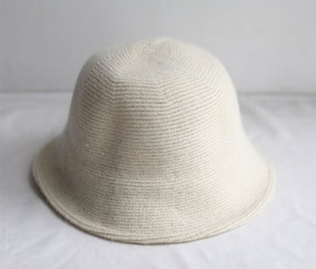 Μάλλινο καπέλο  για γυναίκες