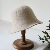 Γυναικείο μάλλινο καπέλο φθινοπώρου-χειμώνα