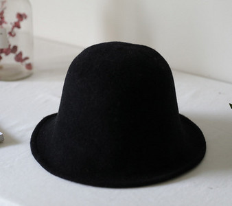 Γυναικείο μάλλινο καπέλο φθινοπώρου-χειμώνα