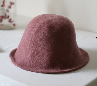 Γυναικείο μάλλινο καπέλο φθινοπώρου-χειμώνα