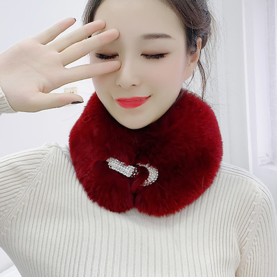 Μοντέρνο γυναικείο πουπουλένιο κασκόλ με πέτρες