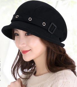 Γυναικείο καπέλο με μεταλλικά στοιχεία - πολλά χρώματα