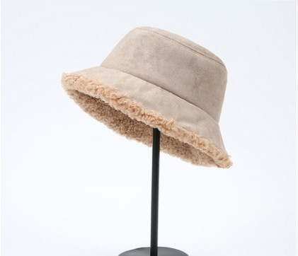 Pălărie modernă de pescuit pentru femei cu puf