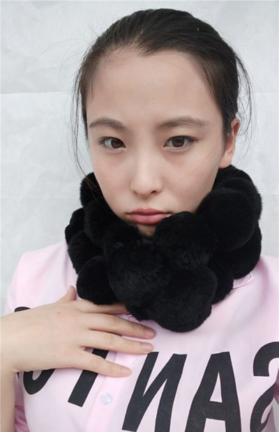 Γυναικείο βελούδινο φουλάρι για τον χειμώνα