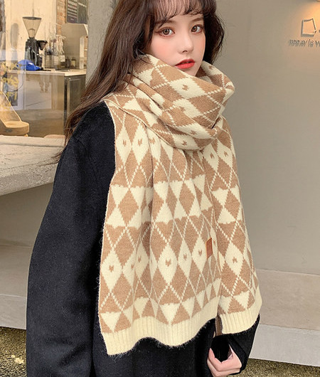 Νέο μοντέλο γυναικείο χειμωνιάτικο κασκόλ με σχέδιο