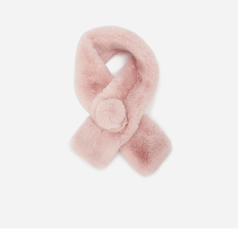 Дамски зимен шал с 3D елемент пух