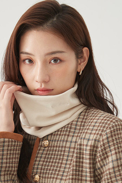 Нов модел дамски шал тип яка