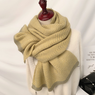 Модерен плетен шал подходящ за зимата с дължина 200см