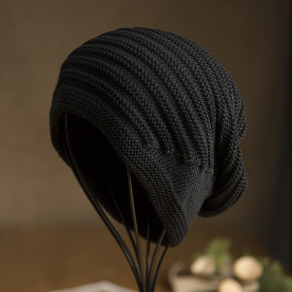 Πλεκτό γυναικείο καπέλο σε πολλά χρώματα