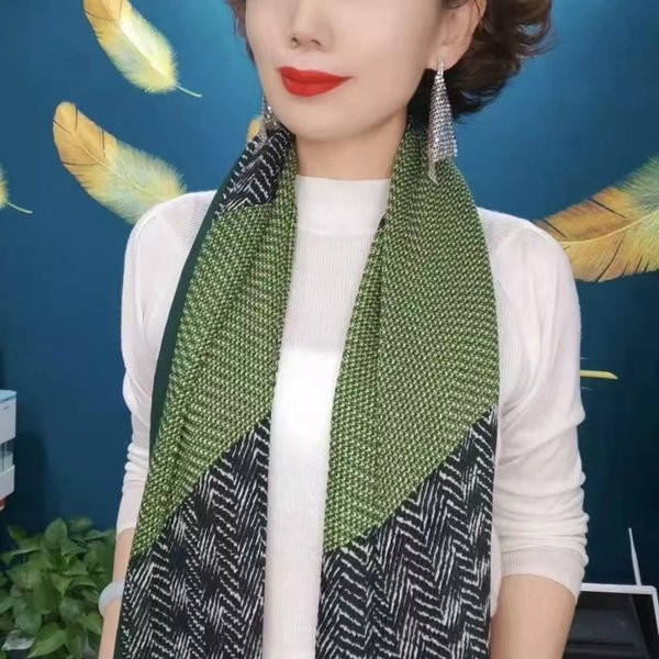 Дамски топъл шал в два цвята