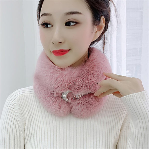 Ženska puhasta kragna s metalnim kopčanjem - više boja