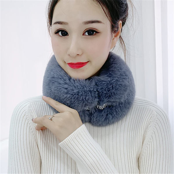 Ženska puhasta kragna s metalnim kopčanjem - više boja