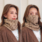 Μοντέρνο γυναικείο φουλάρι σε δύο χρώματα