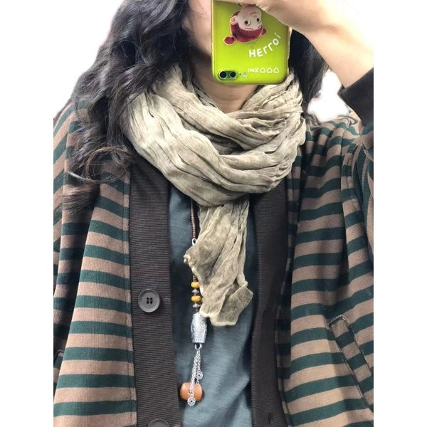 Λεπτό γυναικείο φουλάρι