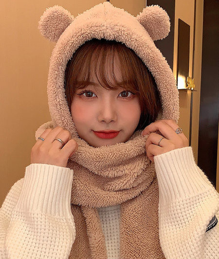 Нов модел дамска зимна шапка с шал от плюш