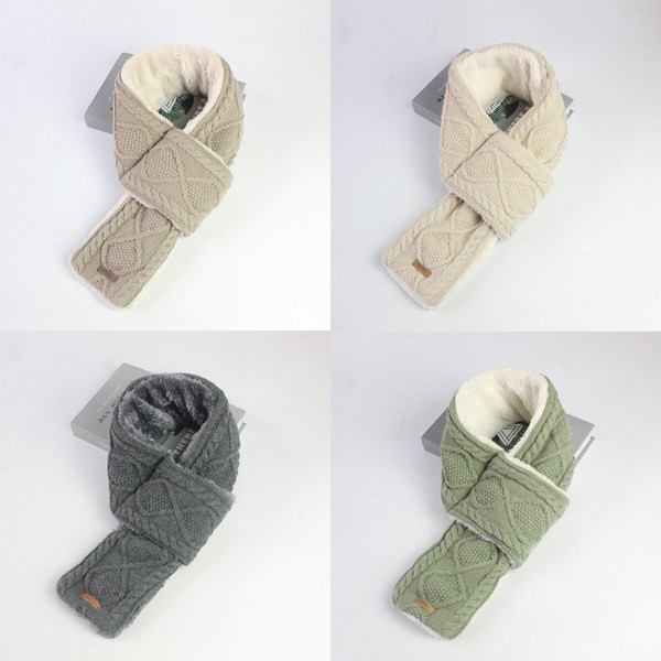 Дамски зимен топъл шал с емблема