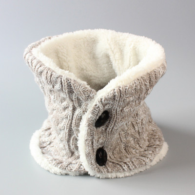 Γυναικείο πλεκτό κασκόλ γιακά με κουμπιά