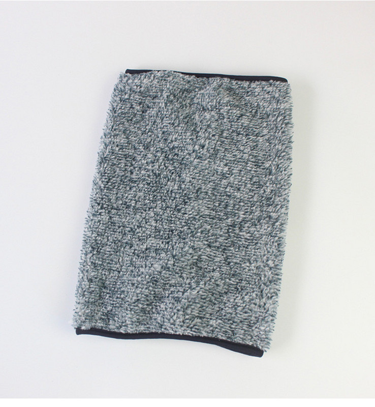 Γυναικείο πουπουλένιο γιακά σε γκρι χρώμα