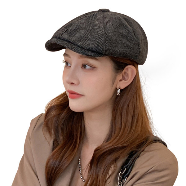 Дамска шапка тип барета - регулируема