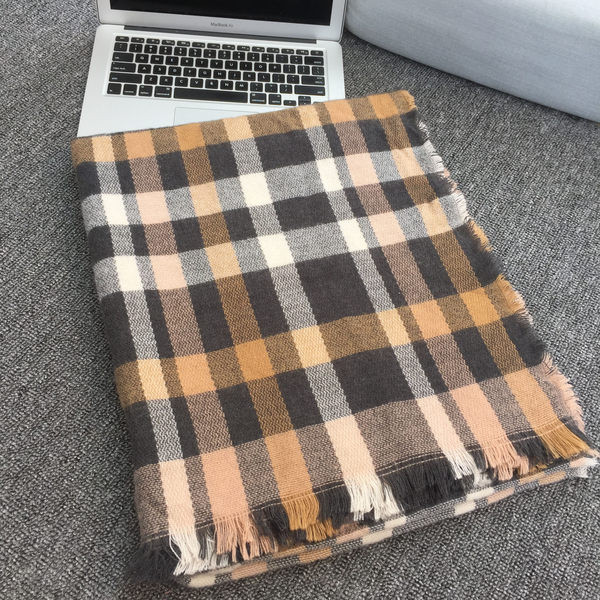 Casual šal prikladan za zimu