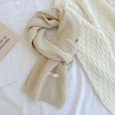 Μονόχρωμο γυναικείο φουλάρι με μήκος 160 cm