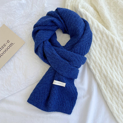 Μονόχρωμο γυναικείο φουλάρι με μήκος 160 cm