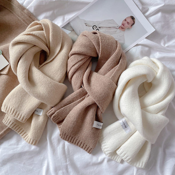 Ženski čisti šal pogodan za zimu