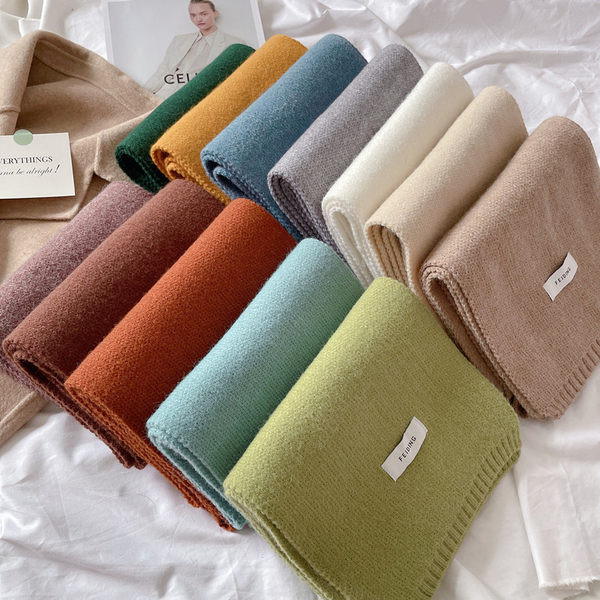 Ženski čisti šal pogodan za zimu