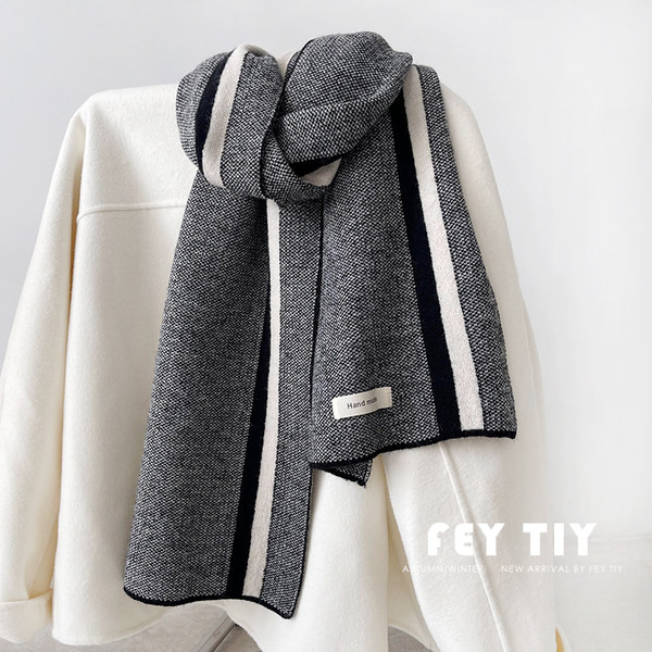 Απαλό κασκόλ για το φθινόπωρο και το χειμώνα σε ρίγες - απομίμηση κασμίρι