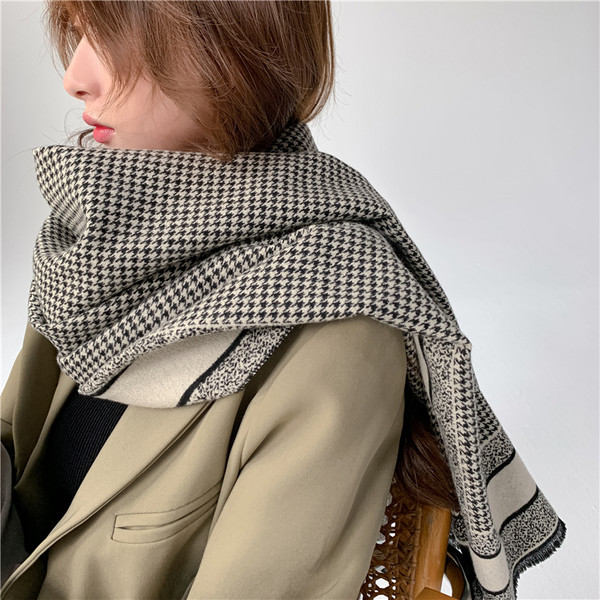 Ženska dvostrana marama - retro stil