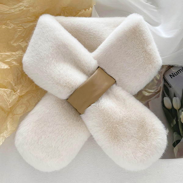 Γυναικείο πουπουλένιο γιακά τύπου κασκόλ