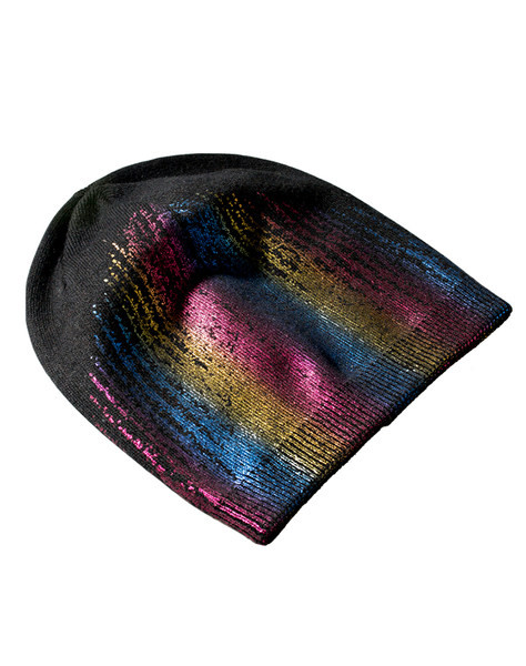 Дамска шапка с цветен лъскав ефект 
