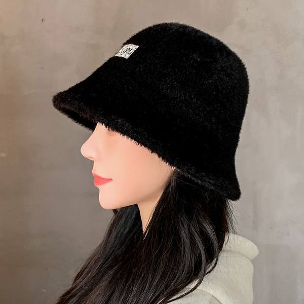 Γυναικείο πουπουλένιο καπέλο με επιγραφή - πολλά χρώματα