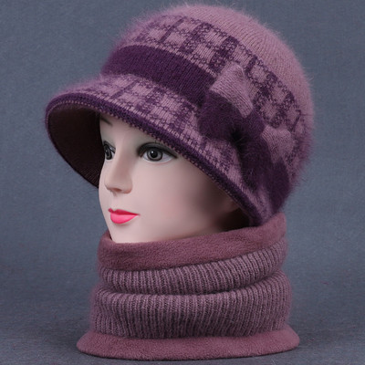 Vunena ženska kapa s trakom i šalom