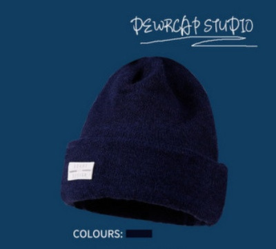 Muški ležerni šešir jednobojnog uzorka s vezom