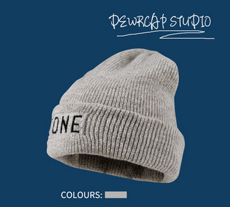 Ανδρικό πλεκτό καπέλο με επιγραφή σε πολλά χρώματα