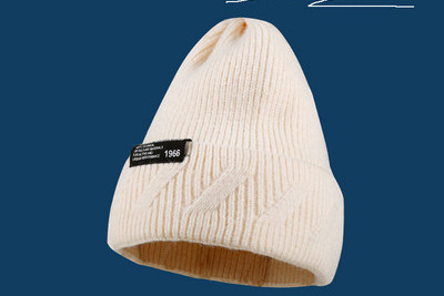 Ανδρικό χειμωνιάτικο καπέλο με στάμπα