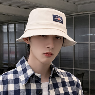 Мъжка актуална шапка тип рибарска с бродерия