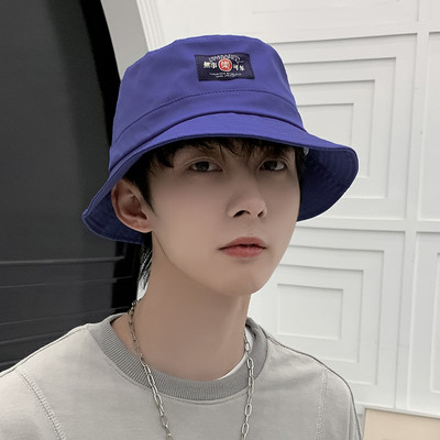 Мъжка актуална шапка тип рибарска с бродерия