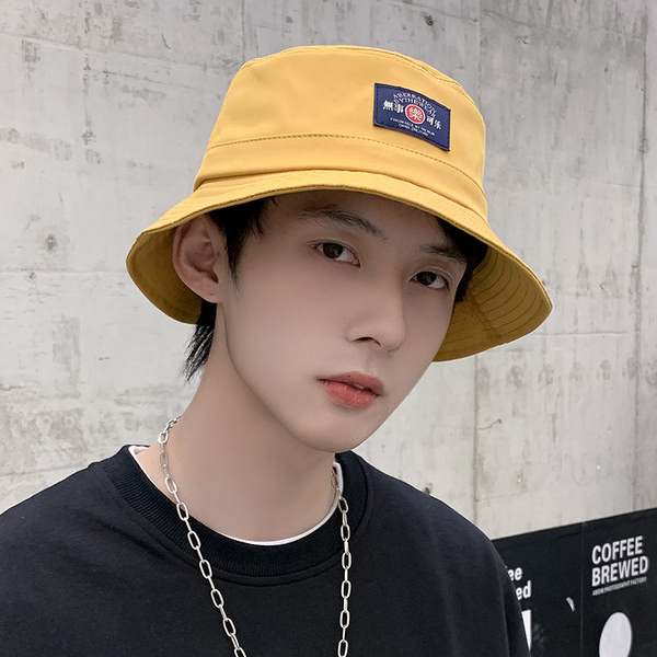 Мъжка актуална шапка тип рибарска с бродерия