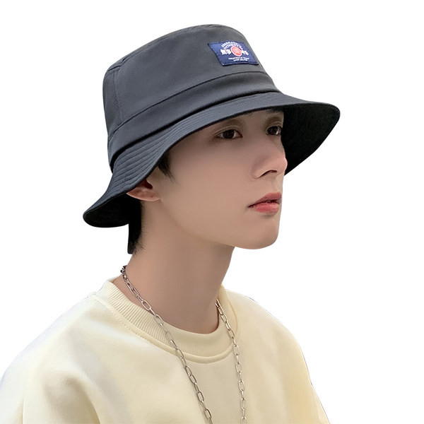 Мъжка актуална шапка тип рибарска с бродерия