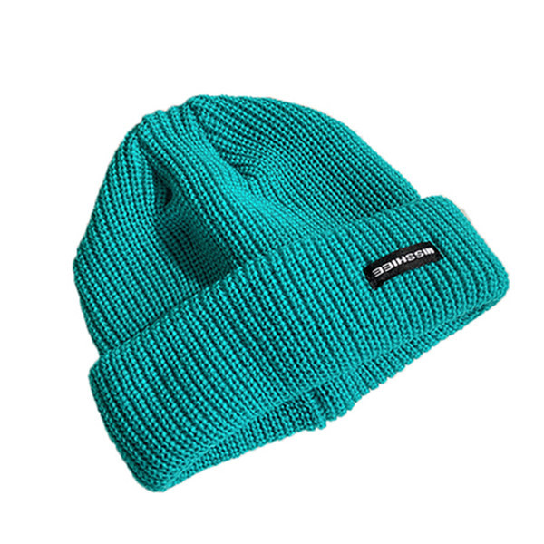 Moderna muška zimska kapa sa natpisom