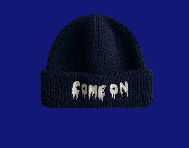 Ανδρικό casual χειμερινό καπέλο με επιγραφή