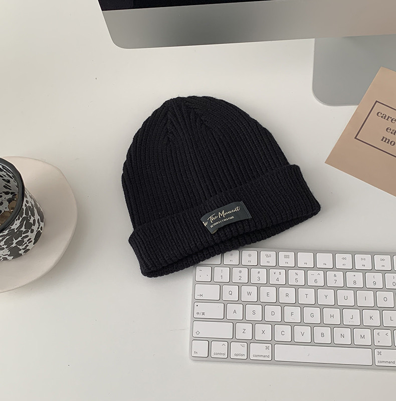 Χειμερινό πλεκτό καπέλο με κέντημα για άνδρες