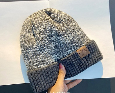 Ανδρικό καπέλο casual με γούνα σε δύο μοντέλα