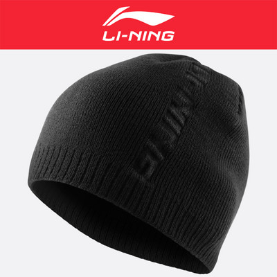 Πλεκτό ανδρικό καπέλο με κέντημα