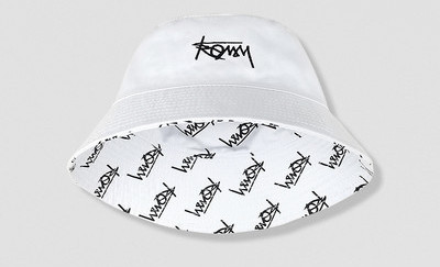 Μοντέρνο ανδρικό καπέλο με επιγραφή