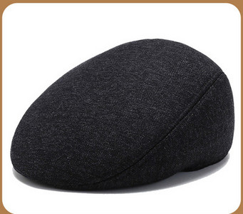 Ανδρική σκουφιά τύπου τραγιάσκα