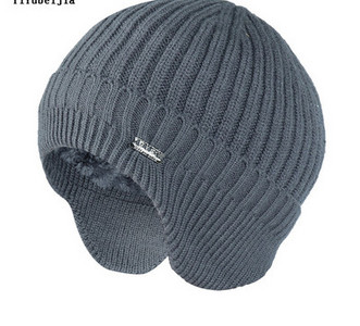 Vyriška megzta kepurė su šiltu pamušalu