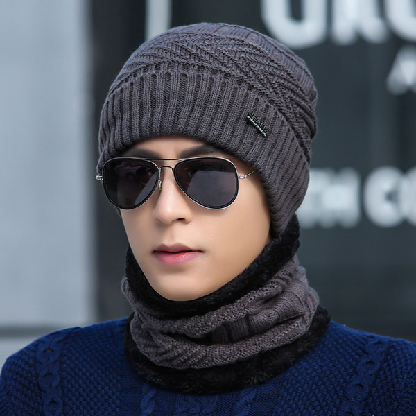 Muška zimska kapa u više boja